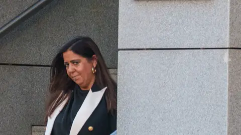 La jueza que investigó al hermano de Pedro Sánchez, Beatriz Biedma, a su salida de la Audiencia Nacional, a 8 de octubre de 2026, en Madrid (España). La jueza que investigó al hermano de Pedro Sánchez, Beatriz Biedma, a su salida de la Audiencia Nacional, a 8 de octubre de 2026, en Madrid (España).