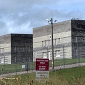 El centro penitenciario disciplinario de las Fuerzas Armadas de Estados Unidos, donde Nidal Malik Hasan se encuentra recluido en el corredor de la muerte. El centro penitenciario disciplinario de las Fuerzas Armadas de Estados Unidos, donde Nidal Malik Hasan se encuentra recluido en el corredor de la muerte.