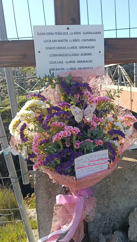 Primera placa conmemorativa a las víctimas de El Bocal Primera placa conmemorativa a las víctimas de El Bocal