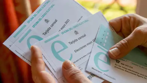 Imagen de archivo de unas tarjetas censales de las pasadas elecciones generales. Imagen de archivo de unas tarjetas censales de las pasadas elecciones generales.