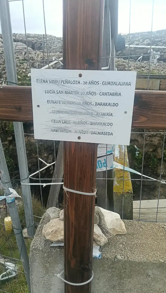Aparece vandalizada la placa conmemorativa a las víctimas de El Bocal Aparece vandalizada la placa conmemorativa a las víctimas de El Bocal