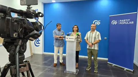 PP durante la rueda de prensa PP durante la rueda de prensa