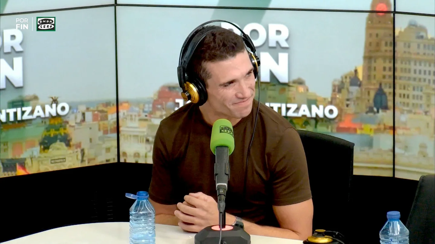 Jaime Lorente: "He sentido mucho más síndrome del impostor actuando que dirigiendo" Jaime Lorente: "He sentido mucho más síndrome del impostor actuando que dirigiendo"