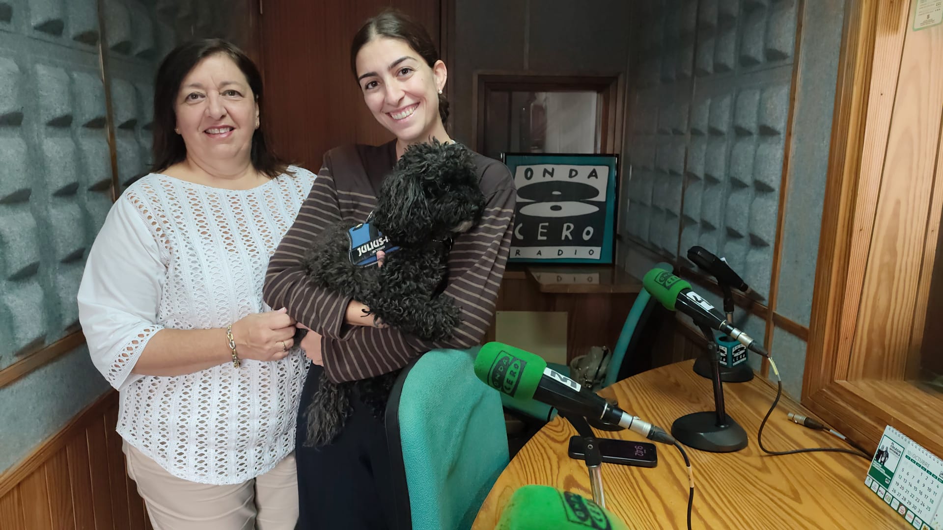 Catalina Prats: "Lo más bonito de las collas y del ball pagès es ver como les gusta a los niños y niñas que viven en Ibiza" Catalina Prats: "Lo más bonito de las collas y del ball pagès es ver como les gusta a los niños y niñas que viven en Ibiza"