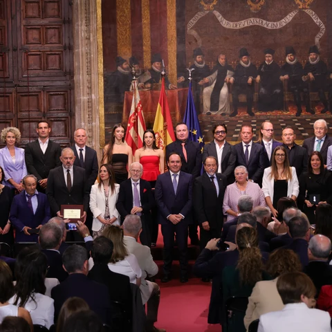Los premiados tras el acto institucional celebrado en el Palau de la Generalitat.