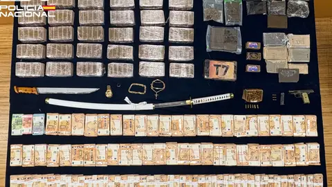 Parte de los objetos incautados por la Policía Nacional Parte de los objetos incautados por la Policía Nacional