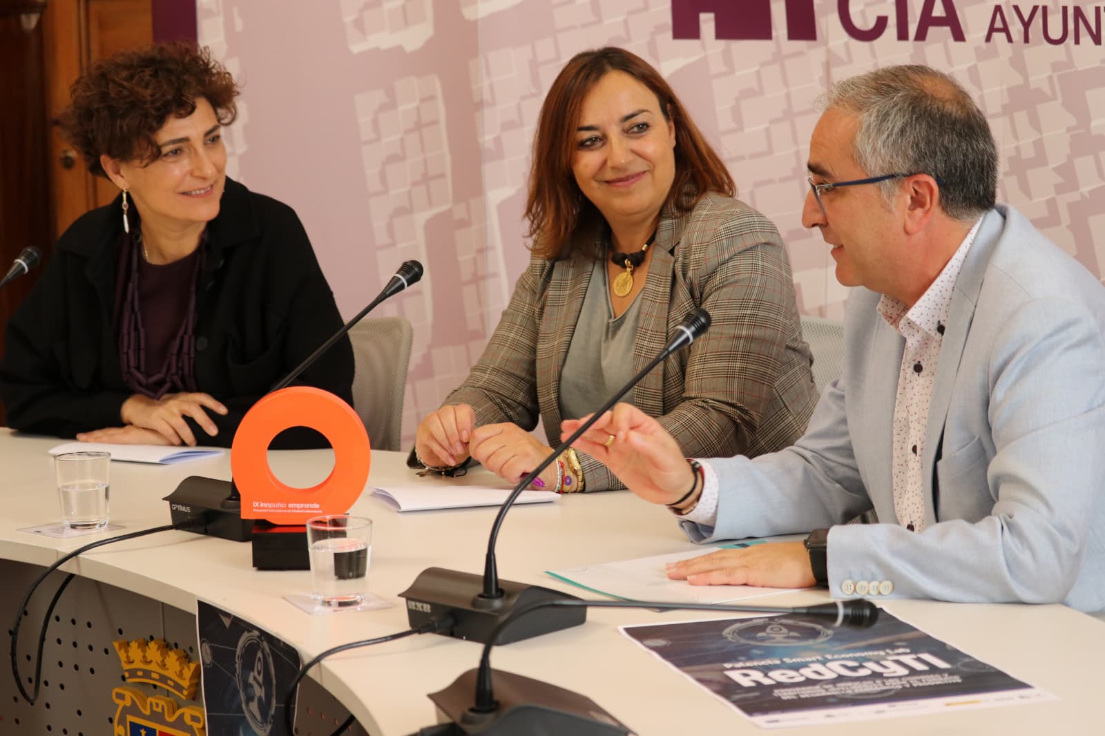 Palencia refuerza su apuesta por la innovación con un premio nacional, la candidatura a Ciencia en Acción 2027 y 1,67 millones de euros de Red.es Palencia refuerza su apuesta por la innovación con un premio nacional, la candidatura a Ciencia en Acción 2027 y 1,67 millones de euros de Red.es
