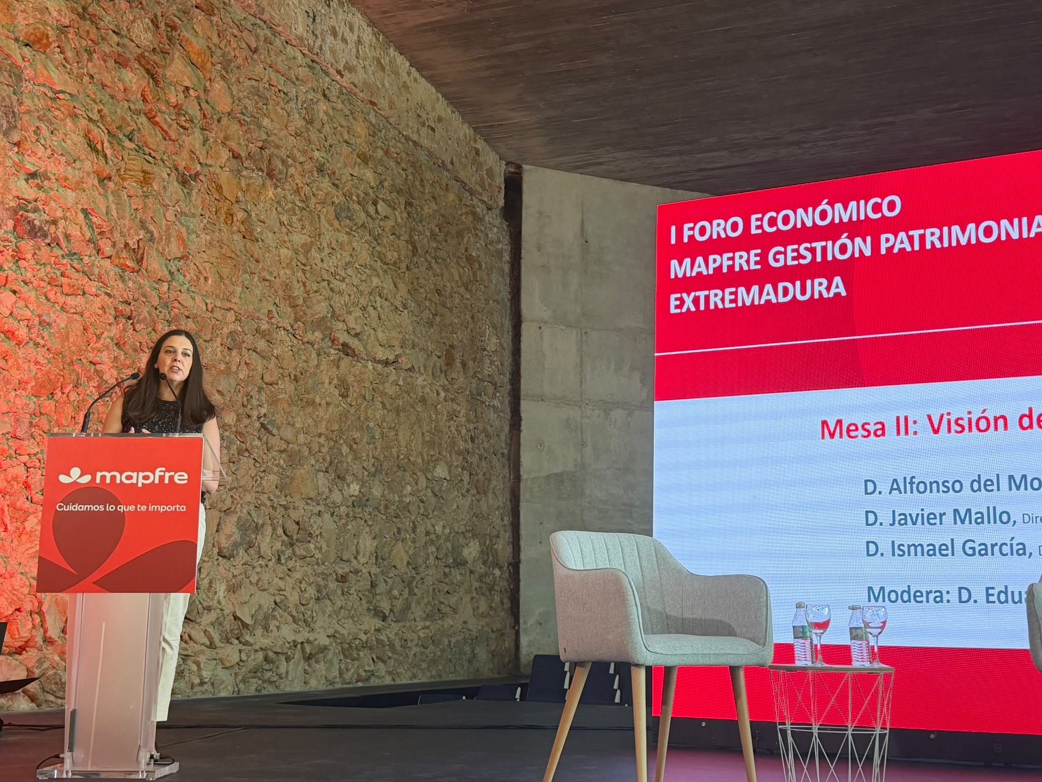 La Junta de Extremadura participa en el Foro Económico MAPFRE Extremadura La Junta de Extremadura participa en el Foro Económico MAPFRE Extremadura