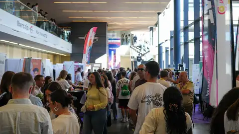 La Feria del Talento Joven reúne en Badajoz a más de 1.500 asistentes para acercar nuevas oportunidades de empleo La Feria del Talento Joven reúne en Badajoz a más de 1.500 asistentes para acercar nuevas oportunidades de empleo