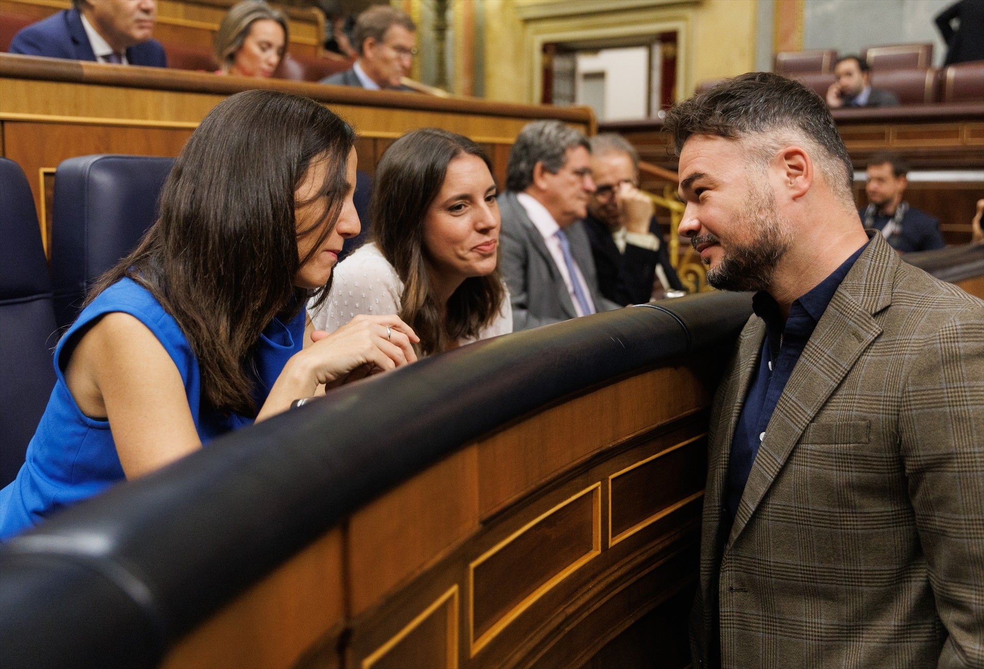 Rufián, junto a Belarra y Montero en el Congreso de los Diputados. Rufián, junto a Belarra y Montero en el Congreso de los Diputados.
