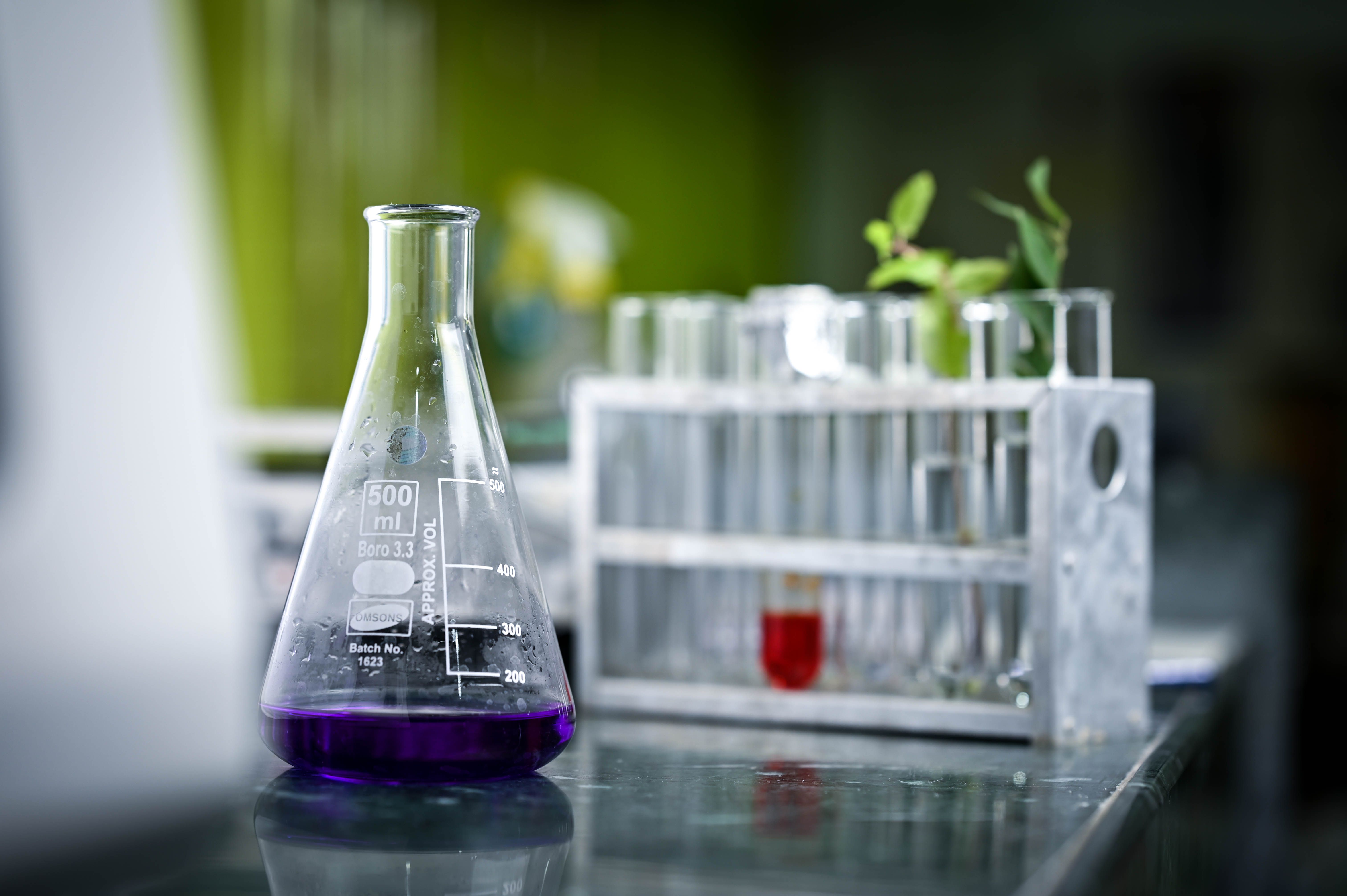 La Brújula de la Ciencia: la antimateria y las bombas La Brújula de la Ciencia: la antimateria y las bombas