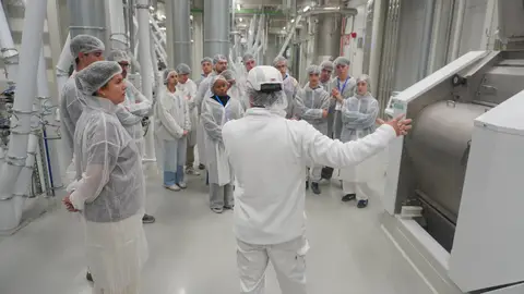 Agropal brinda a los jóvenes un futuro en su tierra con la tecnología más puntera .