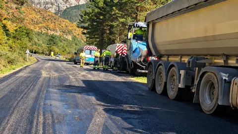 La Diputación de Huesca mejora el acceso a la Selva de Oza La Diputación de Huesca mejora el acceso a la Selva de Oza