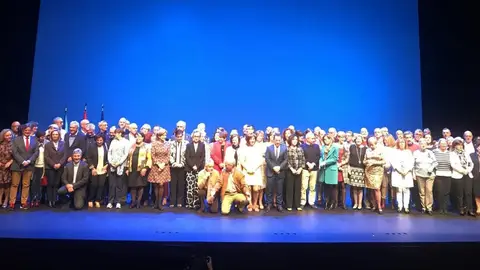 Esta tarde se homenajea en Gijón a los profesores Esta tarde se homenajea en Gijón a los profesores