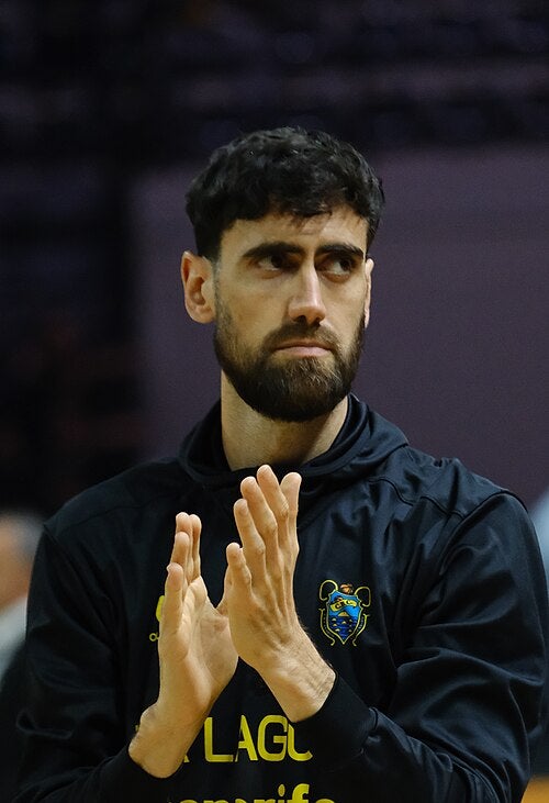 Iñigo Nuñez: "Me siento afortunado con el fichaje de Joan" Iñigo Nuñez: "Me siento afortunado con el fichaje de Joan"