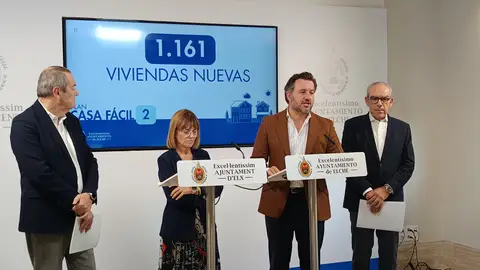 Rueda de prensa en la que se ha explicado el ‘Plan Casa Fácil 2’ del Ayuntamiento de Elche. Rueda de prensa en la que se ha explicado el ‘Plan Casa Fácil 2’ del Ayuntamiento de Elche.
