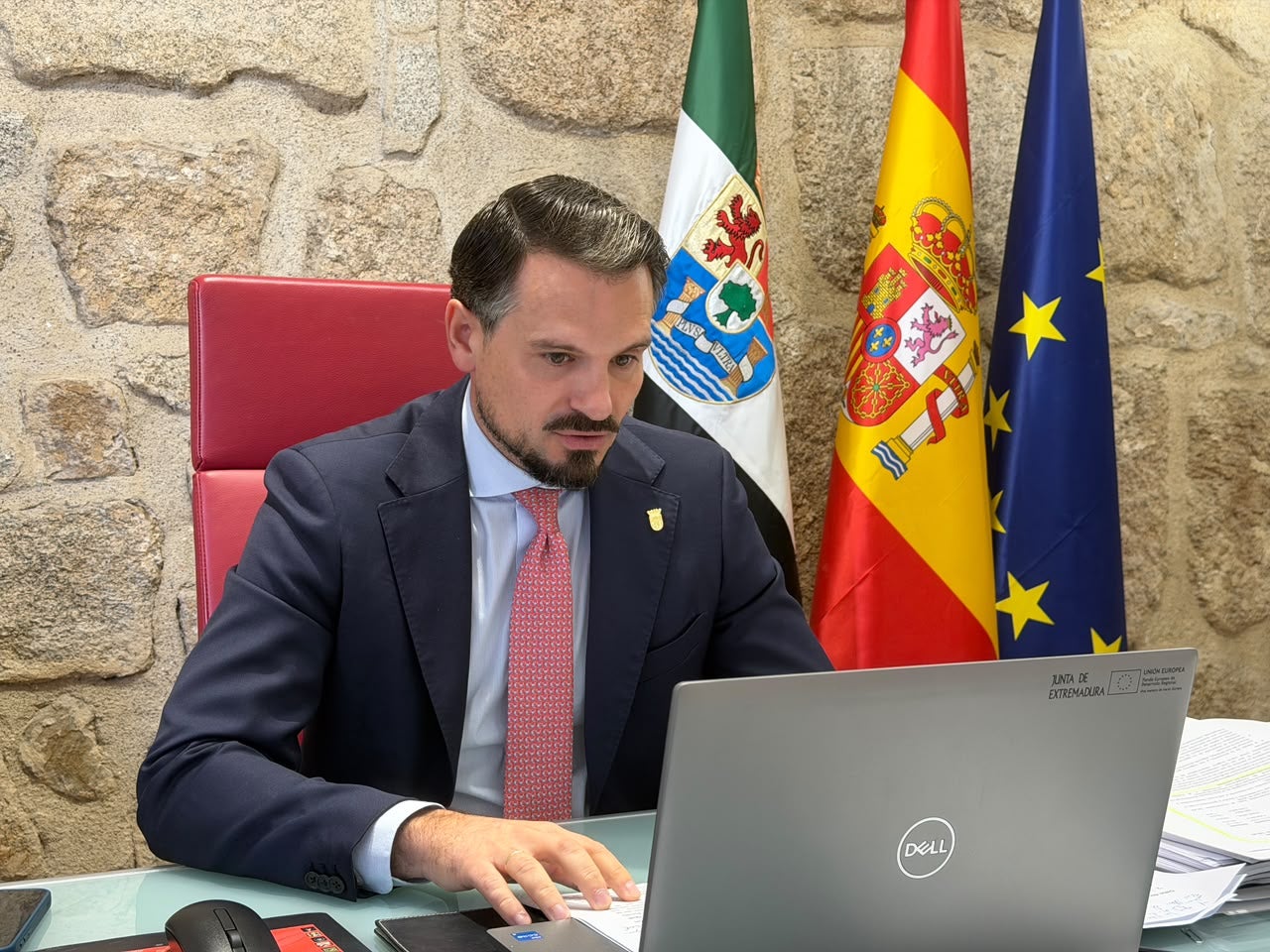 El anteproyecto de Presupuestos de 2027 destina 181,7 millones de euros a los programas de colaboración con los municipios El anteproyecto de Presupuestos de 2027 destina 181,7 millones de euros a los programas de colaboración con los municipios