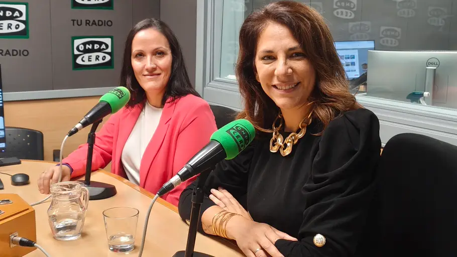 La asociación EMMU celebra este viernes su primera gala anual Olga Bastias y Beatriz Díaz, integrantes de la asociación de mujeres empresarias emprendedoras EMMU