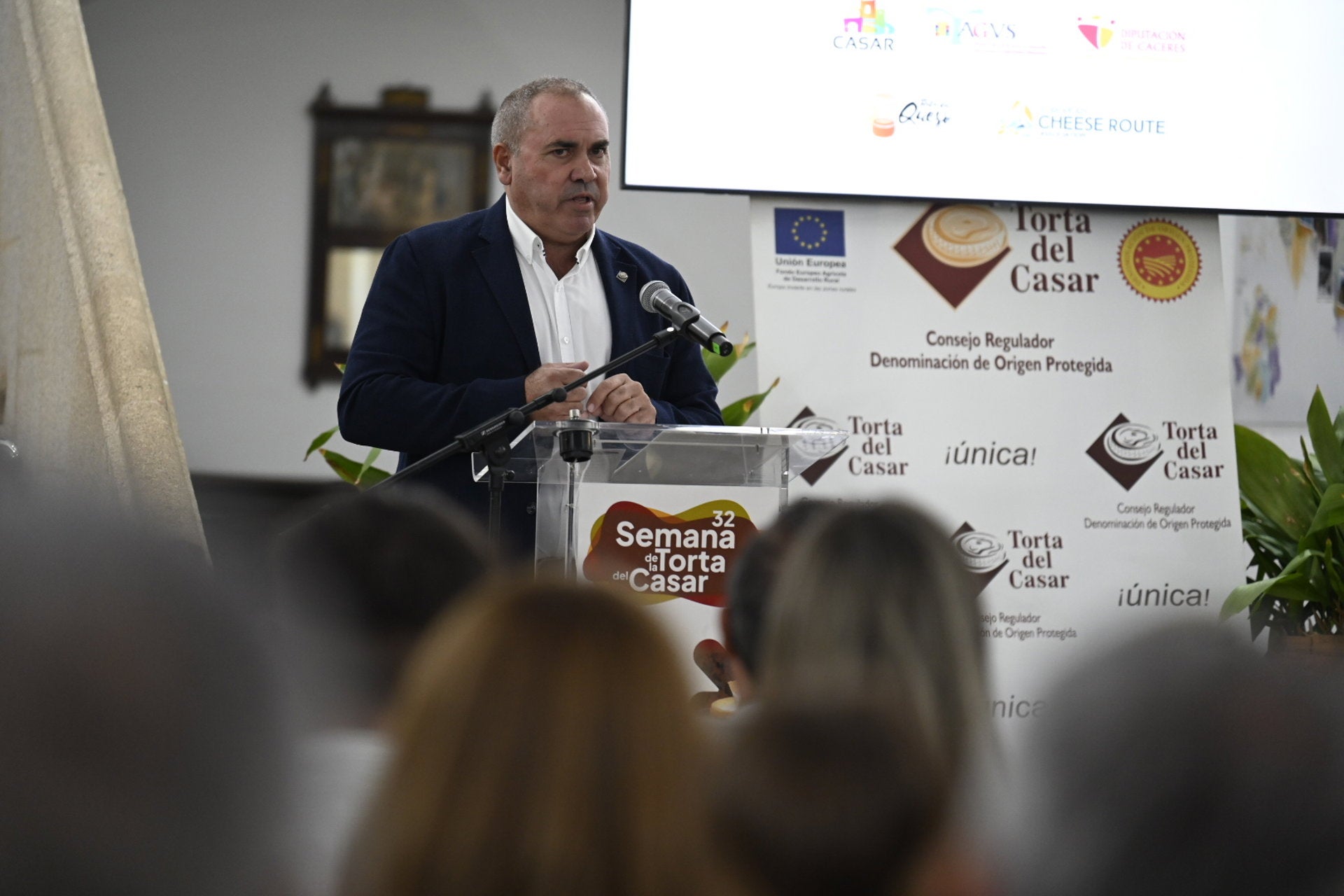 Cerca de 12.000 personas visitan la Semana de la Torta del Casar Cerca de 12.000 personas visitan la Semana de la Torta del Casar