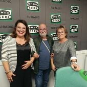 Lucía Caballero, Pepe Polo y Marisa Garzarán en la tertulia de vecinos de Más de Uno Teruel 