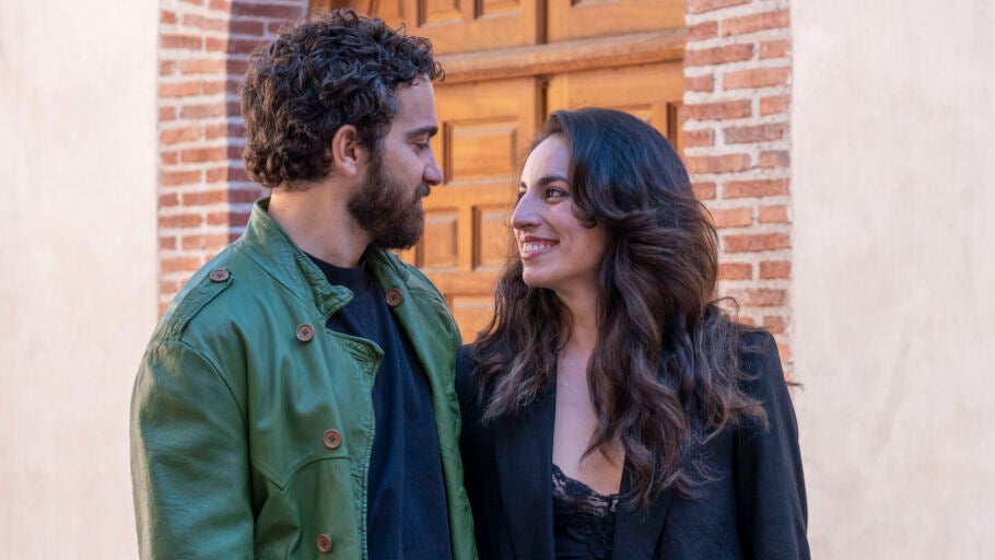 Rub&eacute;n de Egu&iacute;a y Paula Iwasaki