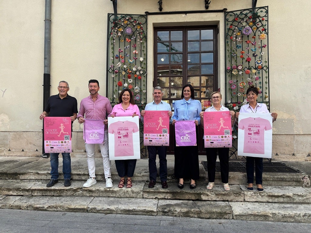 Orihuela celebra una década de solidaridad con la X Carrera y Marcha por el Día Mundial contra el Cáncer de Mama Orihuela celebra una década de solidaridad con la X Carrera y Marcha por el Día Mundial contra el Cáncer de Mama