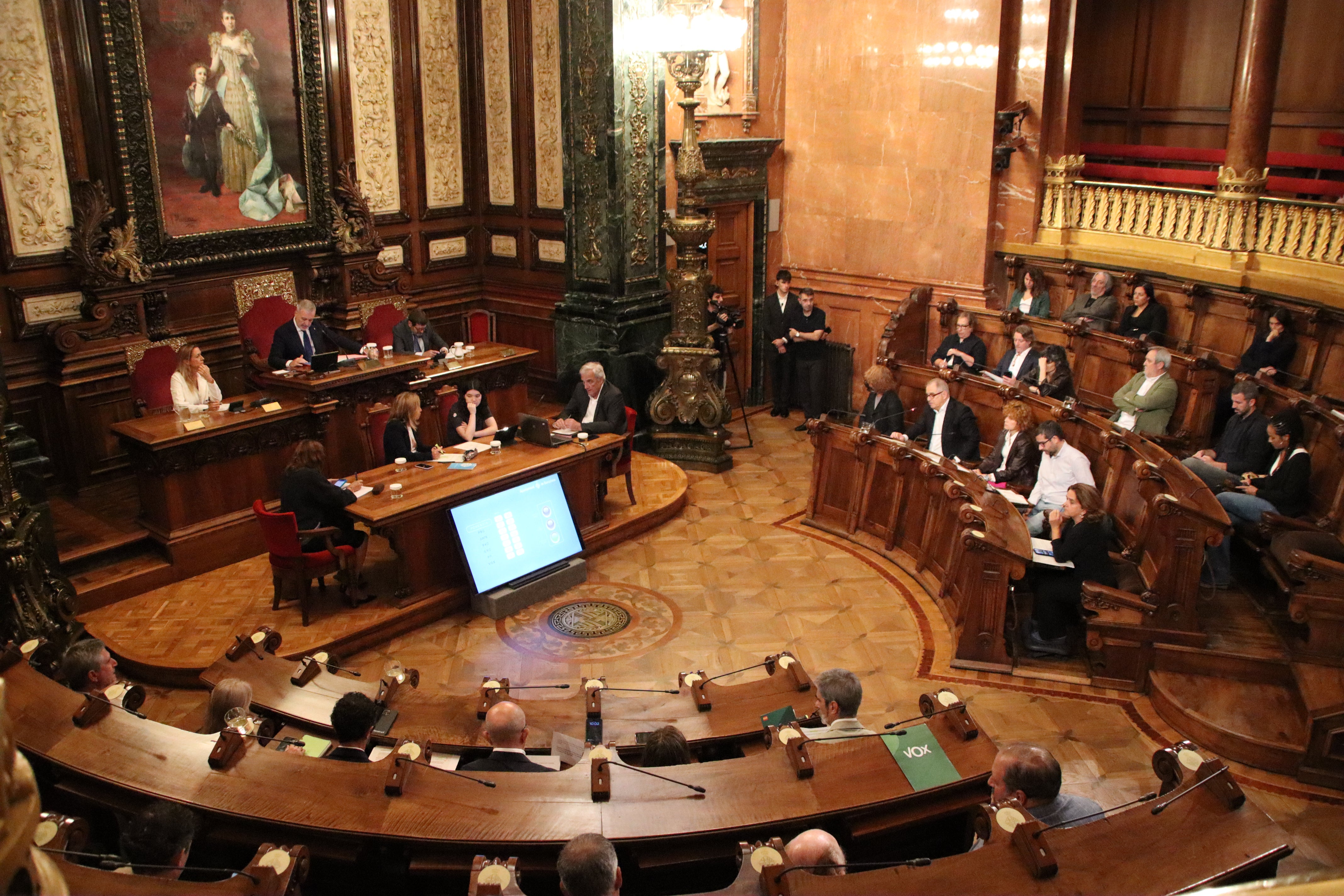 Barcelona avala apujar fins a un 150% l’IBI als pisos turístics Barcelona avala apujar fins a un 150% l’IBI als pisos turístics