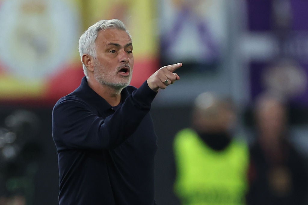 Mourinho durante el Roma - Real Madrid Mourinho durante el Roma - Real Madrid