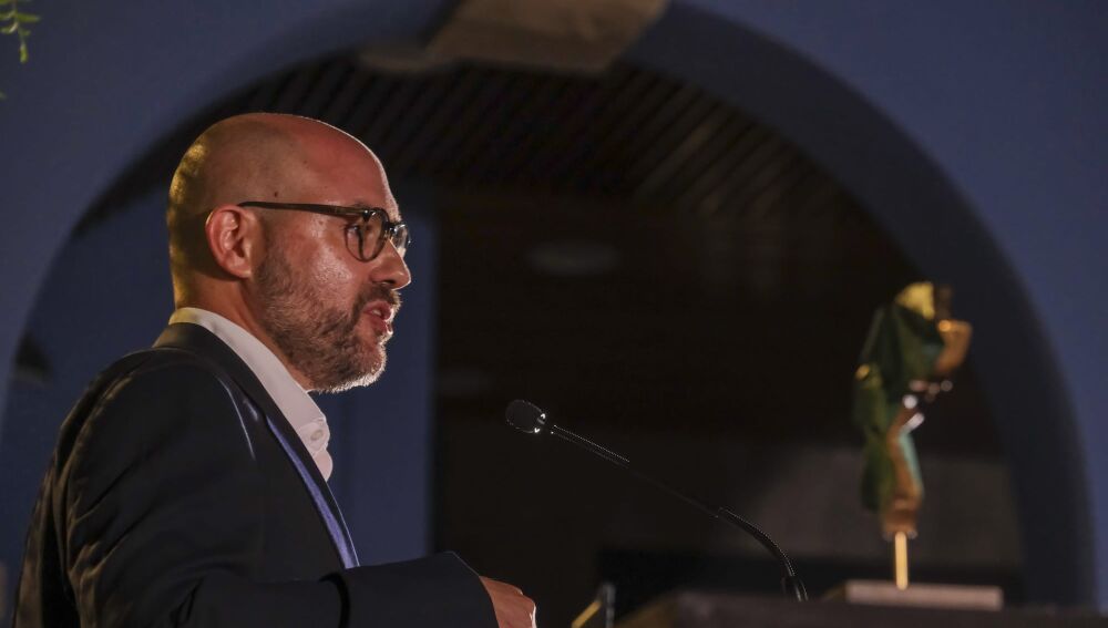 Jorge Abad durante la entrega del premio
