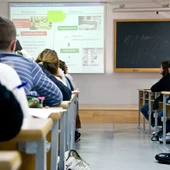Imagen de archivo de un aula de la Universidad de Sevilla. Imagen de archivo de un aula de la Universidad de Sevilla.