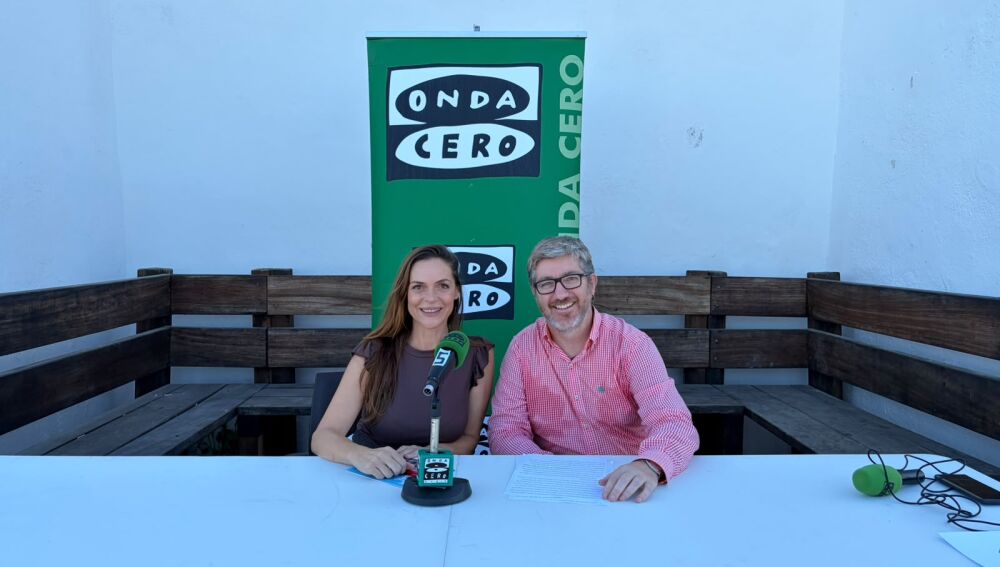 Eva Ruiz y Manu Gon durante la grabación del programa