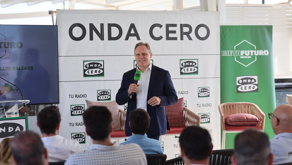 Daniel Lacalle dió una clase magistral en Formentera Daniel Lacalle dió una clase magistral en Formentera