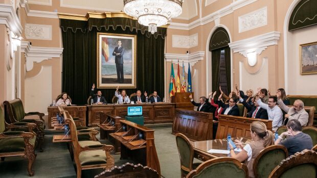 PP y Vox aprueban una reducción del 2% del IBI en Castelló tras abandonar la oposición el Pleno sin votar