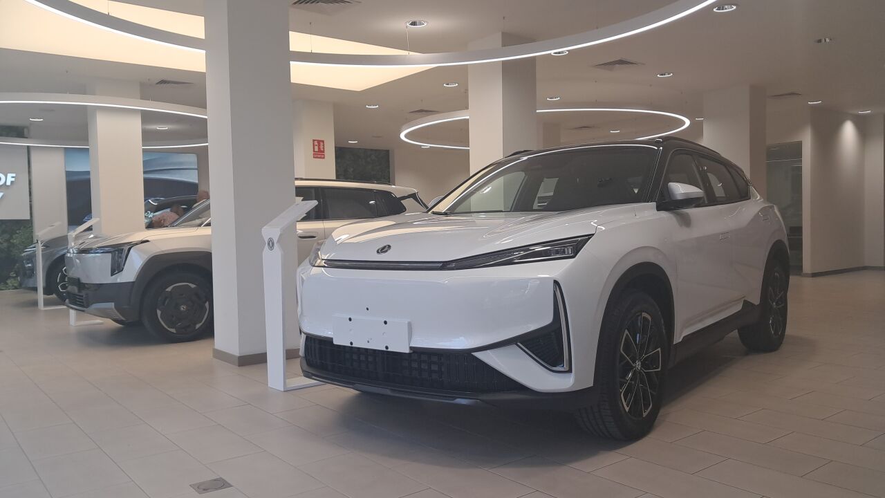 Dongfeng llega a Murcia con dos SUV electrificados: el VIGO, 100 % eléctrico, y el MAGE, híbrido enchufable de 299 CV