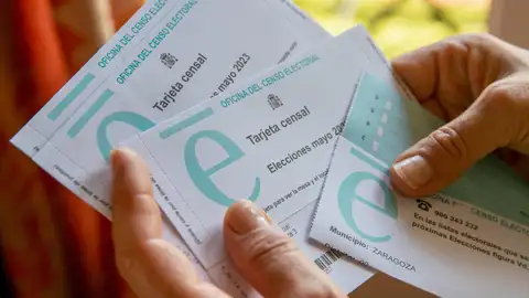 Imagen de archivo de tarjetas censales de otras elecciones. Imagen de archivo de tarjetas censales de otras elecciones.