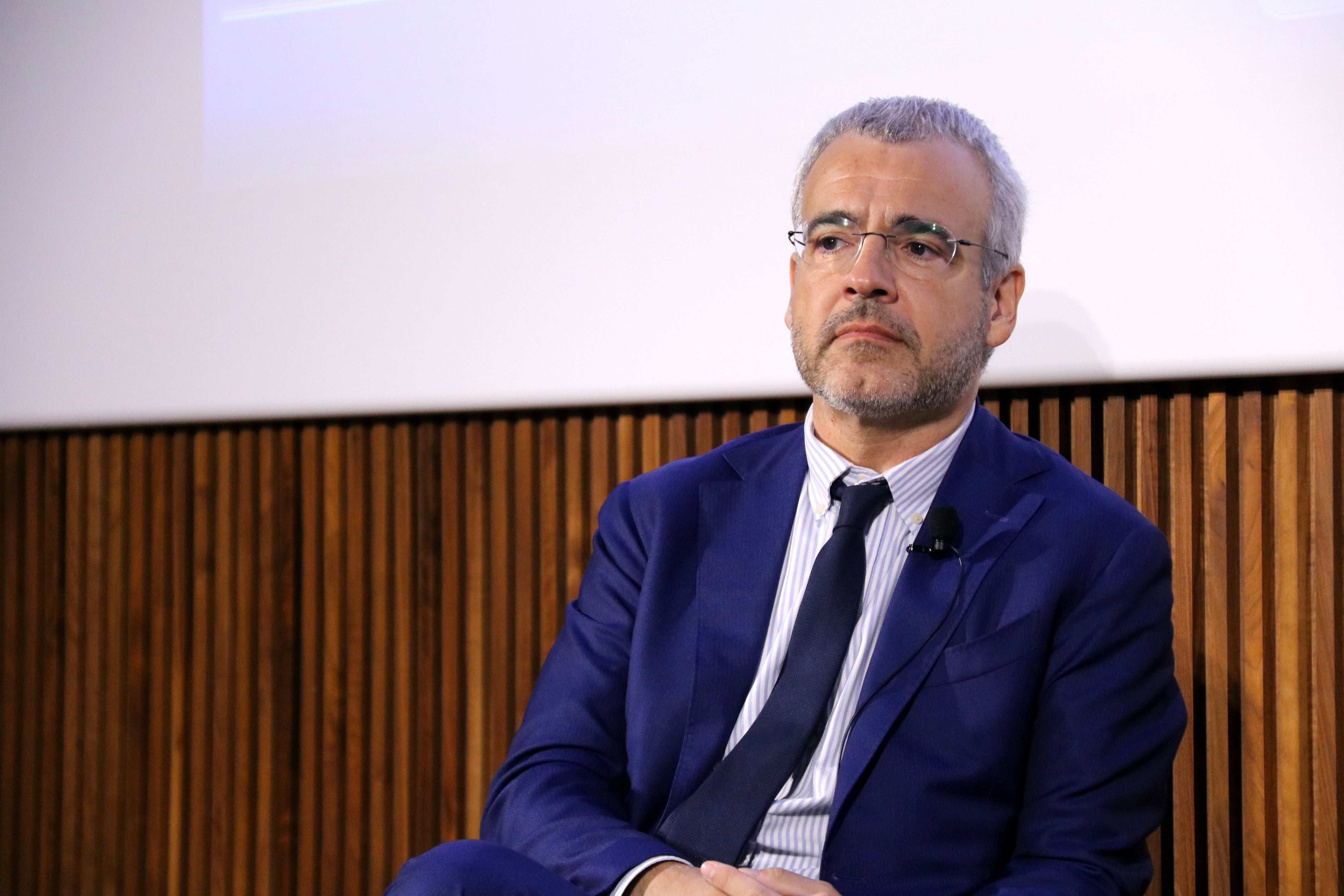 Lucena refreda la cessió de poder a la Generalitat als aeroports Lucena refreda la cessió de poder a la Generalitat als aeroports