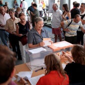 Votantes durante las elecciones del 23J