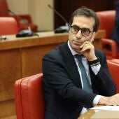 El vicepresidente primero y ministro de Economía, Carlos Cuerpo, en la Diputación Permanente del Congreso de los Diputados, a 16 de octubre de 2026, en Madrid (España). 