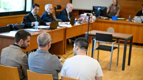 Los acusados del 'caso Bar España' piden declarar prescritas las injurias y calumnias Los acusados del 'caso Bar España' piden declarar prescritas las injurias y calumnias