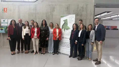 Yolanda Díaz defiende en Huesca la sostenibilidad del sistema público de pensiones Yolanda Díaz defiende en Huesca la sostenibilidad del sistema público de pensiones