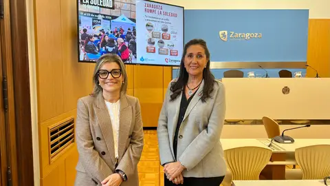 Berta Sáez, a la izquierda, y Paloma Espinosa. Berta Sáez, a la izquierda, y Paloma Espinosa.