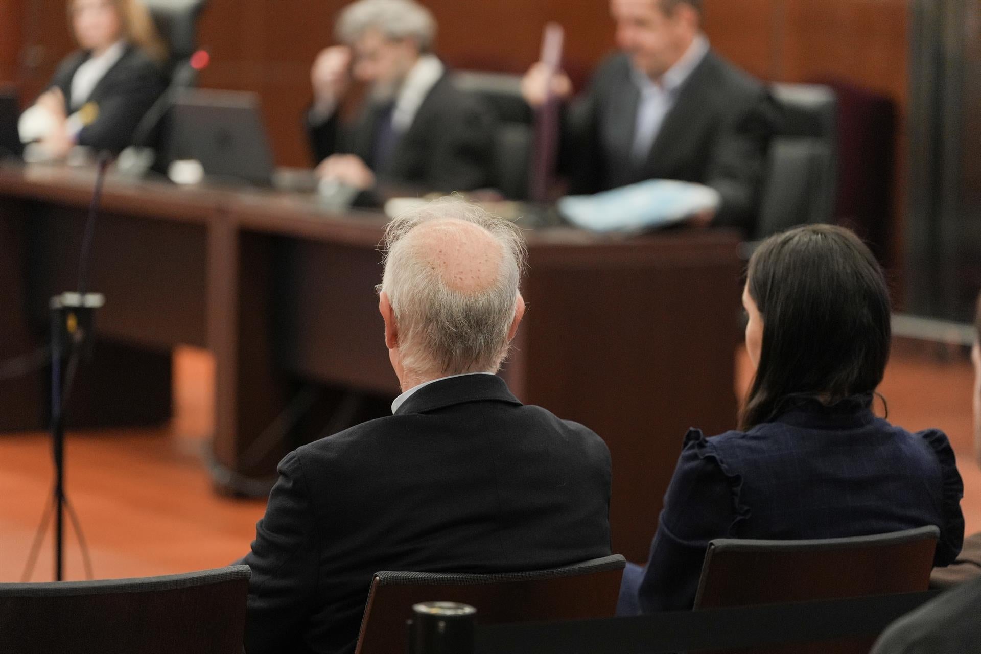 La Audiencia Provincial de Álava juzga ocho años después las presuntas filtraciones en la OPE de Osakidetza La Audiencia Provincial de Álava juzga ocho años después las presuntas filtraciones en la OPE de Osakidetza