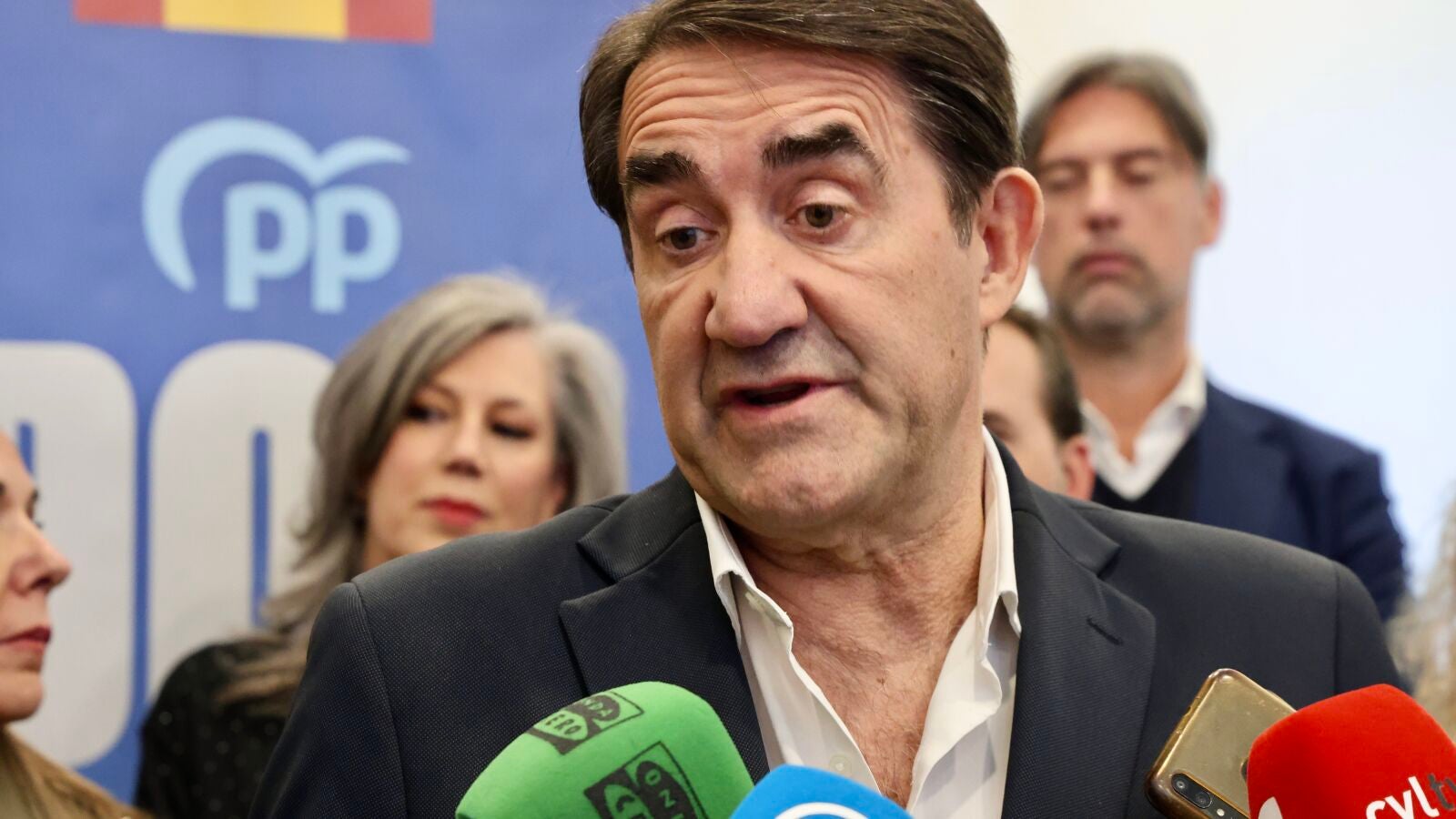 Su&aacute;rez-Qui&ntilde;ones celebra que Ester Mu&ntilde;oz encabece la lista del PP por Le&oacute;n de cara un 29-N &laquo;tan hist&oacute;rico como el 23-F&raquo;