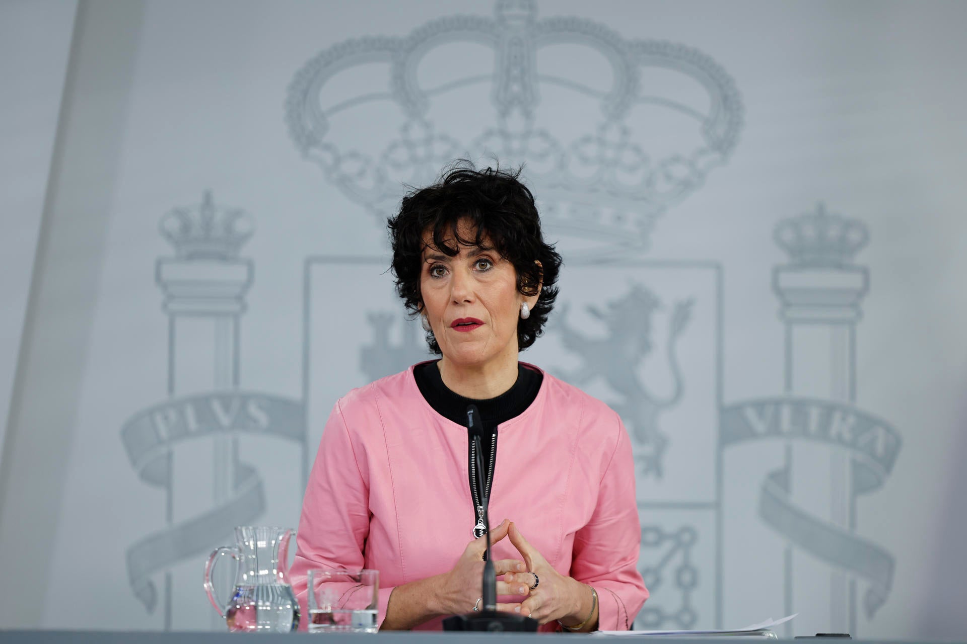 La ministra de Seguridad Social y Migraciones, y portavoz del Gobierno, Elma Saiz, durante la rueda de prensa posterior al Consejo de Ministros La ministra de Seguridad Social y Migraciones, y portavoz del Gobierno, Elma Saiz, durante la rueda de prensa posterior al Consejo de Ministros