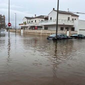 Inundaciones en la zona de la playa de Terranova en la localidad de Oliva.