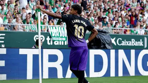 Lamine Yamal celebra su gol al Betis en La Cartuja Lamine Yamal celebra su gol al Betis en La Cartuja