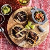 Plato de comida mexicana