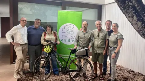 Un momento de la presentación de la asociación Eivissa en Bici Un momento de la presentación de la asociación Eivissa en Bici