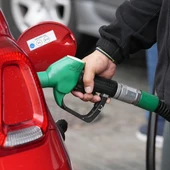 La gasolina encadena siete días de bajadas y ya cuesta un 8,6% menos: cuánto cuesta llenar el depósito La gasolina encadena siete días de bajadas y ya cuesta un 8,6% menos: cuánto cuesta llenar el depósito