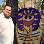 El divulgador de Cox Fran Lozano debuta en la televisión nacional acercando el Antiguo Egipto a los niños de la Vega Baja 